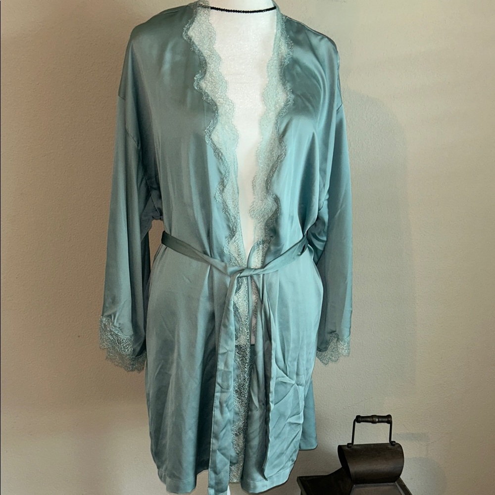 Victoria’s secrets Elegant Lace Trim Satin Robe